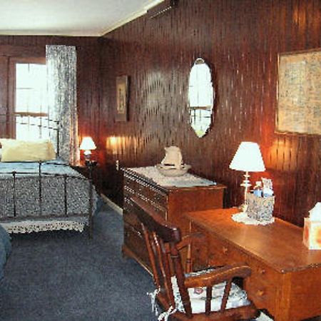 Mariaville Lake B & B Pattersonville Room photo