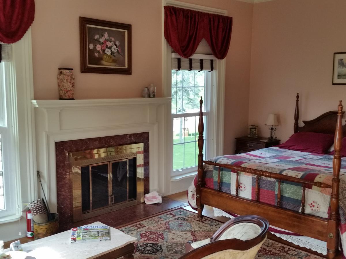 Mariaville Lake B & B Pattersonville Exterior photo