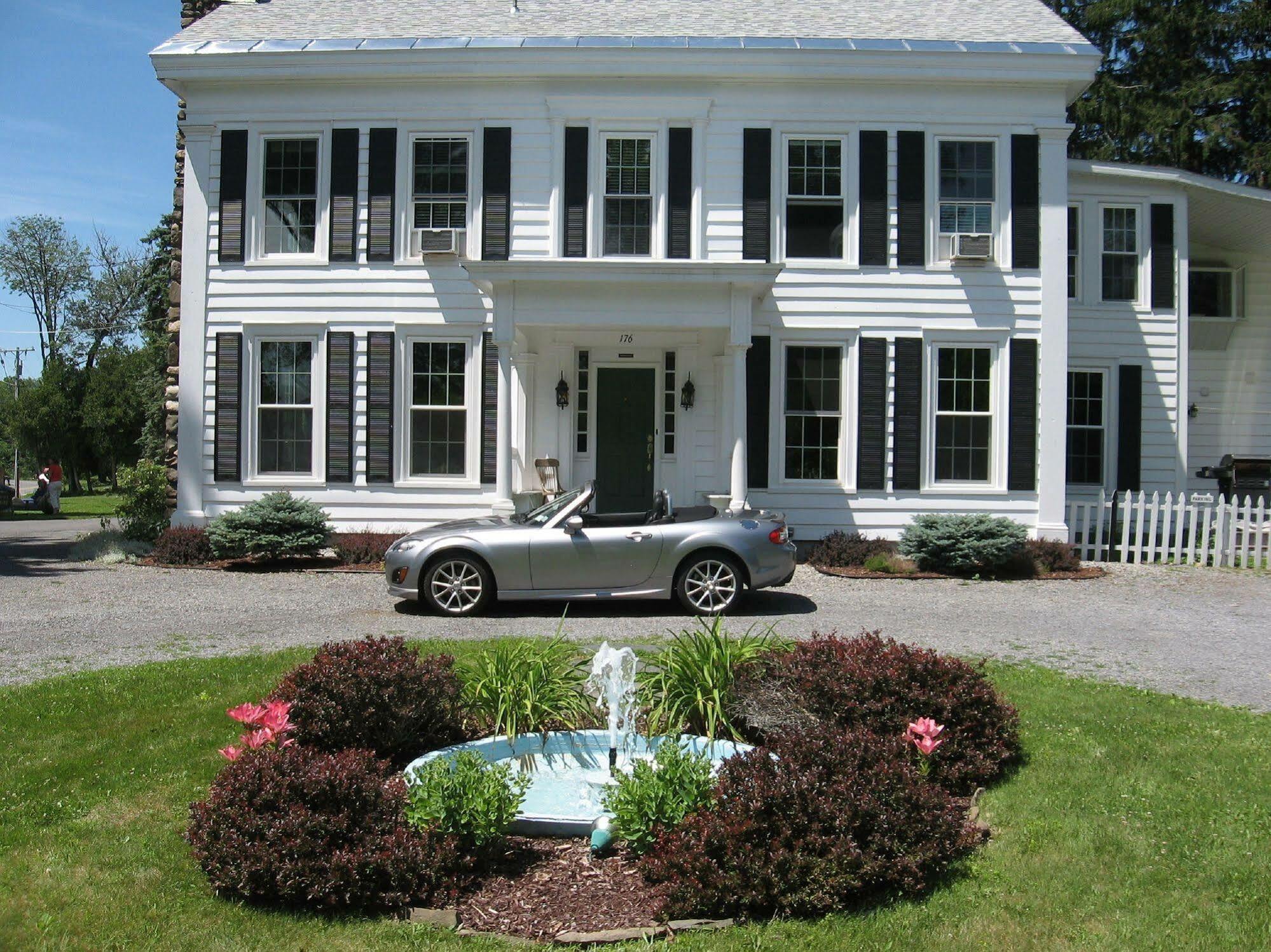 Mariaville Lake B & B Pattersonville Exterior photo