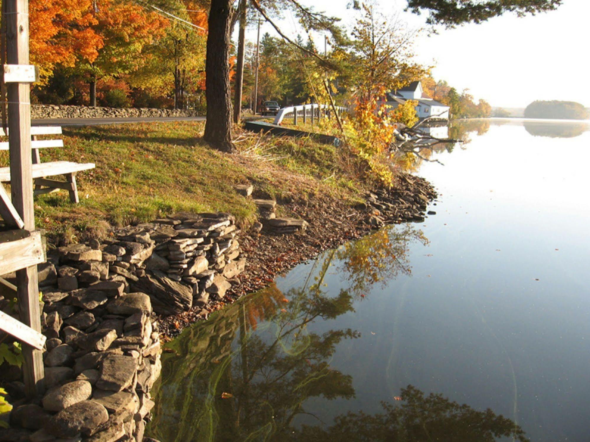 Mariaville Lake B & B Pattersonville Exterior photo