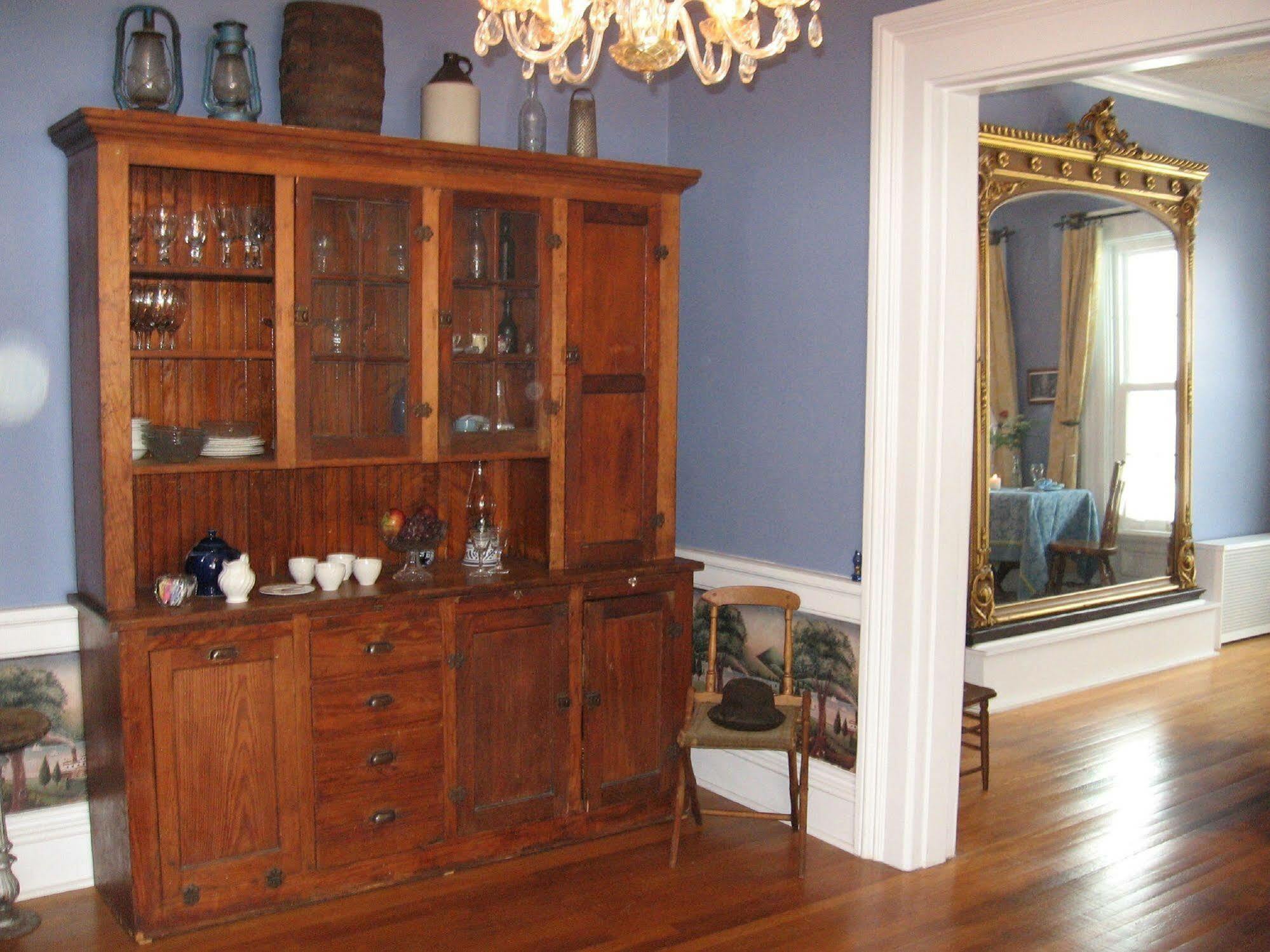 Mariaville Lake B & B Pattersonville Room photo